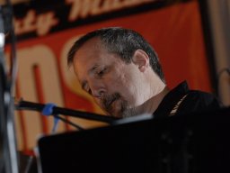 04-Fins-CD-Release-2007